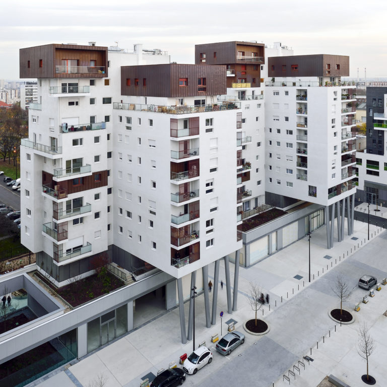 Logements, Ivry-sur-Seine, RATP Habitat. Architectes : Myriam Szwarc, cabinet BDVA, cabinet BVFG