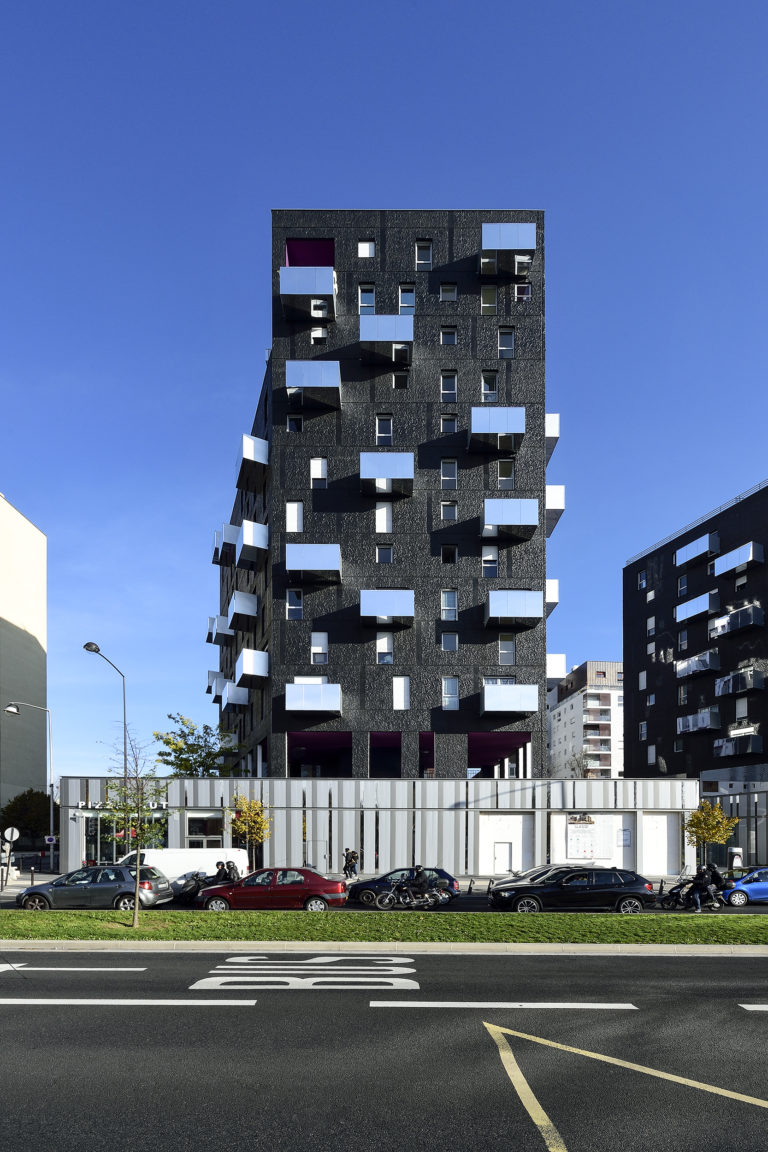 Logements, Ivry-sur-Seine, RATP Habitat. Architectes : Myriam Szwarc, cabinet BDVA, cabinet BVFG