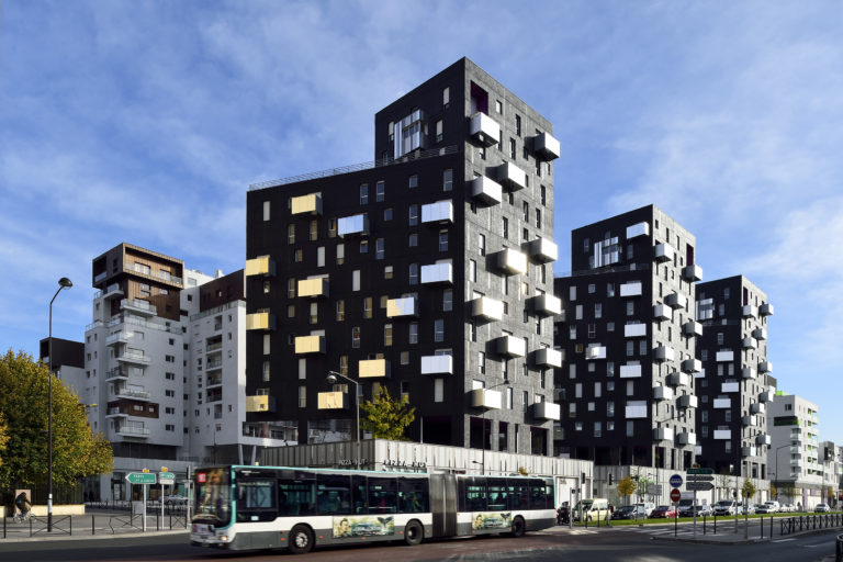 Logements, Ivry-sur-Seine, RATP Habitat. Architectes : Myriam Szwarc, cabinet BDVA, cabinet BVFG